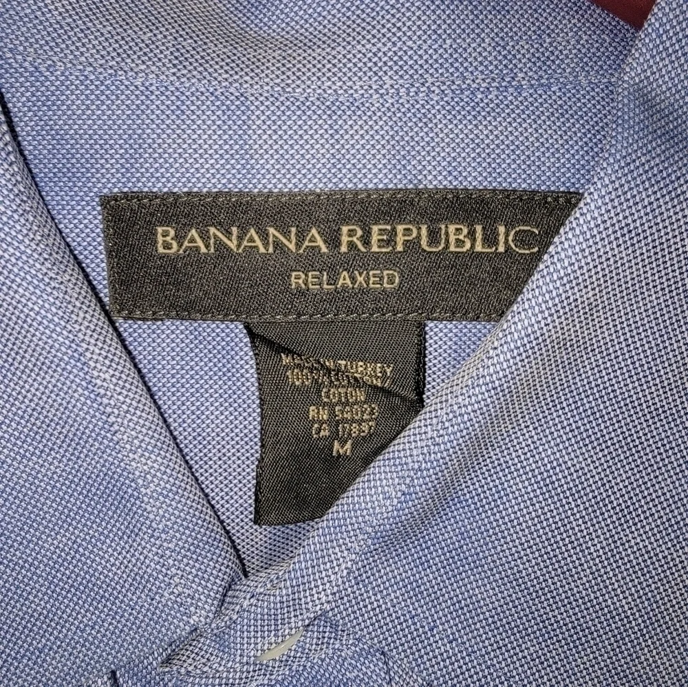 Banana Republic Relaxed Fit men's long sleeve dress shirt
